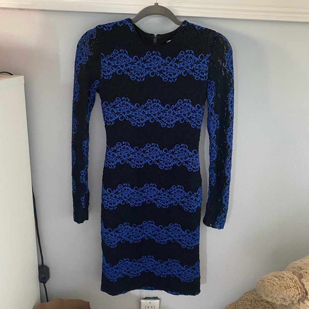 Dress the Population Long Sleeve Patterned Dress